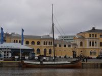 Tendring/bygdabåt «Sara Kjerstine» av Hitra ved kai ved Trondheim S. Foto: Olve Utne (2009).