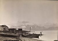 Nordlandsbåtar på Karlsøya i Troms. Foto: Axel Lindahl (1880-åra]]).