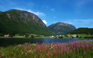 12705crj Todalen (Aure).jpg