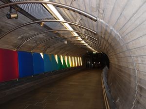 13526 Nationaltheatret stasjon.jpg