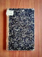 Fellesinnbinding ac Arnesens Katalogisering (1916) og Klassifikasjon (1920) Foto: Olve Utne (2023).