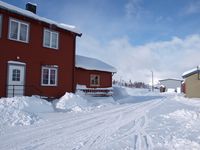 Lønsdal stasjon. Foto: Olve Utne (mars 2010).