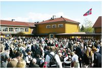 17 maifeiring på Heggedal skole i Asker i 2003.Foto: Svend Aage Madsen