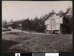 Hovestua og loftet frå Søndre Berdal. Foto: Axel Lindahl (1880-åra).