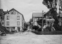 1917: Grimstad mineralvandfabrik. Fotograf: Narve Skarpmoen (Fra Frode Mindrebø)