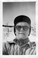 1955. Påske. Dagfinn, selvportrett.