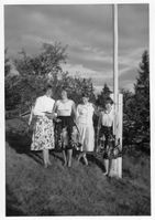 1958. Inger-Johanne, Reidunn, Rønnaug, Turid.