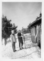 1959. Turid og Rønnaug.