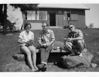 1960. Inger-Johanne, Hans og Per.
