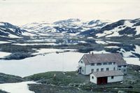 1961. Geiteryggen. sett nordøst mot Geiteryggvatnet og Bakkahelleren. Foto: Frode Inge Helland