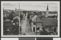 72. 196 Grønnegate og Kirken. Hamar - no-nb digifoto 20150630 00048 bldsa PK25422.jpg