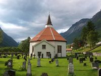 24. 20047 Romfo krk (bygd 1821).jpg