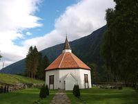 27. 20054 Romfo krk (bygd 1821).jpg