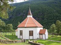 28. 20056 Romfo krk (bygd 1821).jpg