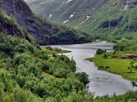 Nesbø sett fra Tirtesva litt ovenfor der stien deler seg til Bjødnastigen. Foto: Frode Inge Helland