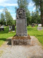 479. 21335 minnestein Hoelonda 1914.jpg