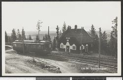 Lia/Voksenlia stasjon. Fotograf ukjent/Nasjonalbibliotekets bildesamling