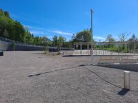 Nasjonalt minnested på Utøyakaia, nesten ferdig til offsiell åpning 18.06.2022. Foto: Eva Rogneflåten, 2022