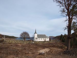 23578 Gullstein kirkjegard - utviding.jpg