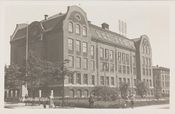 Vaterland skole, oppført 1873. Foto: Nasjonalbiblioteket