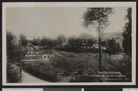 62. 2820 Parti fra Stabekk med Statens Lærerinneskole - no-nb digifoto 20150818 00237 bldsa PK22182.jpg