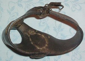 2836 seglhanske sett ovanfraa.jpg