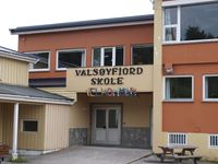 84. 28401 Valsoyfjord skole.jpg
