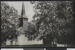 Eldre bilde av kirken, ukjent år. Foto: Ukjent / Nasjonalbiblioteket