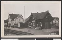 108. 391 Moelven Station - no-nb digifoto 20150811 00020 bldsa PK26184.jpg