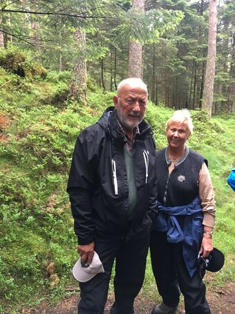 452 22 01-08 2022-06-14 Bakke Karin og Kjetil i Norge 52 år senere.JPG