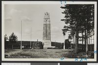 7. 462 Fredsmonumentet, Magnor - no-nb digifoto 20150724 00076 bldsa PK27921.jpg