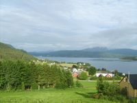 2. 5043 Tingvoll - vegen inn mot Saltbuneset.jpg