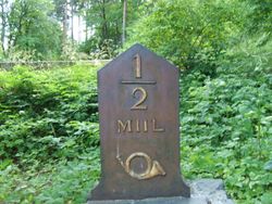 Halvmilestolpe frå Stjørdal, kring 1850. No på Norsk Folkemuseum. Foto: Olve Utne (2008).