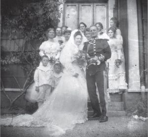 65-2 JS Hertzberg og Gunvor Winsnes bryllup 1904.jpg
