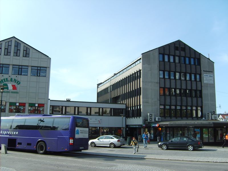 Fil:6683 Trafikkterminalen Molde.jpg