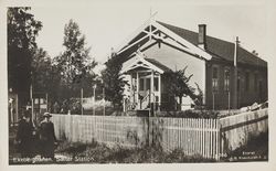 Den opprinnelige endeholdeplassen på Sæter. Foto: ukjent/Nasjonalbiblioteket