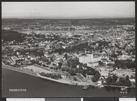 80. 70 B 18. Fredrikstad - no-nb digifoto 20140523 00064 bldsa PK13166.jpg
