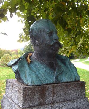 7106 Monument over Alexander Kielland i Molde (P.S. Kroeyer).jpg