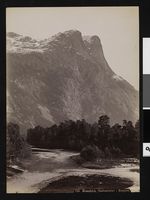 128. 733. Romsdalen, Gaaksøiratind i Erisfjord - no-nb digifoto 20151109 00083 bldsa AL0733.jpg