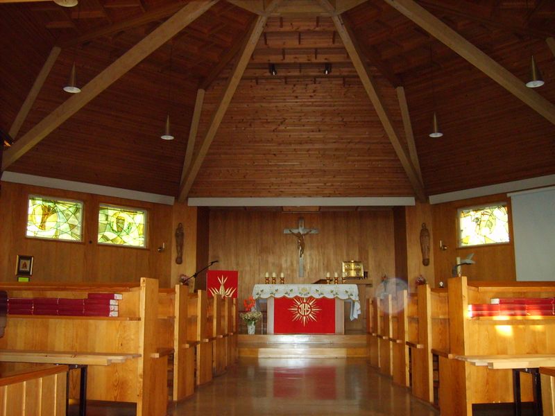 Fil:7356 St. Sunniva kirkje i Molde.jpg