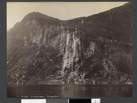 71. 774. Søndmør, Knivsflaafosserne, Gejrangerfjord - no-nb digifoto 20151112 00004 bldsa AL0774.jpg