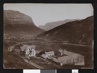 36. 79. Skogstad, Valdres - no-nb digifoto 20130207 00017 bldsa FA1049.jpg