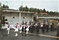 8. juli 2004: Egge skolekorps spiller under åpninga av tunnelen og den nye E6.