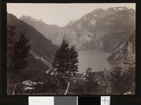 77. 808. Søndmør, Gejrangerfjord fra Udsigten - no-nb digifoto 20151112 00161 bldsa AL0808.jpg