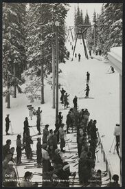 Tidligere skitrekk i Tryvannskleiva. Foto: Nasjonalbiblioteket
