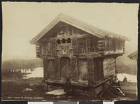 59. 8899 Stabur paa Breidland, Telemarken - no-nb digifoto 20160405 00139 bldsa L KK0262.jpg