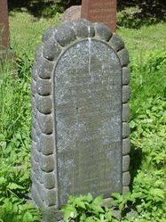 Gravminnet til Marie Bertha Jaffe f. Tarell. Foto: Olve Utne