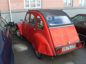 9419 Citroen 2CV6 Special.jpg