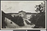 192. 9904. Fredrikstad. Parti ved Biblioteket. - no-nb digifoto 20150916 00059 bldsa PK06350.jpg