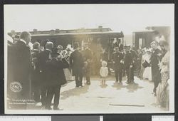 På Lillehammer stasjon. Foto: Ukjent / Nasjonalbiblioteket